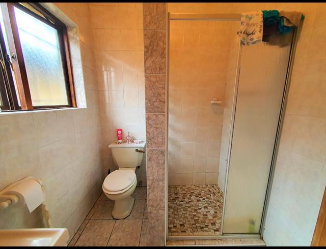 3 BEDROOM HOUSE TO LET IN RICHMOND ESTATE